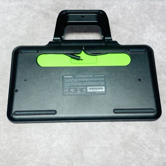 Belkin Wired Keyboard With Stand For iPad With Lightning Connector - Picture 6 of 7